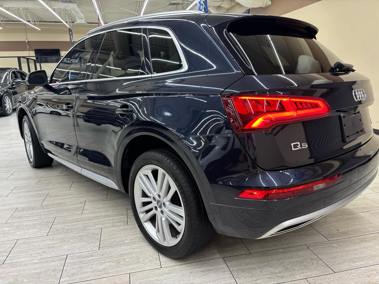 Audi Q5 2.0T Premium Plus quattro 2018