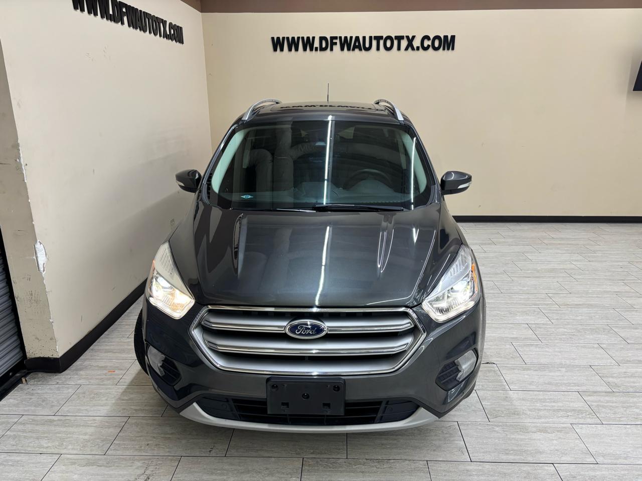 Ford Escape Titanium FWD 2017
