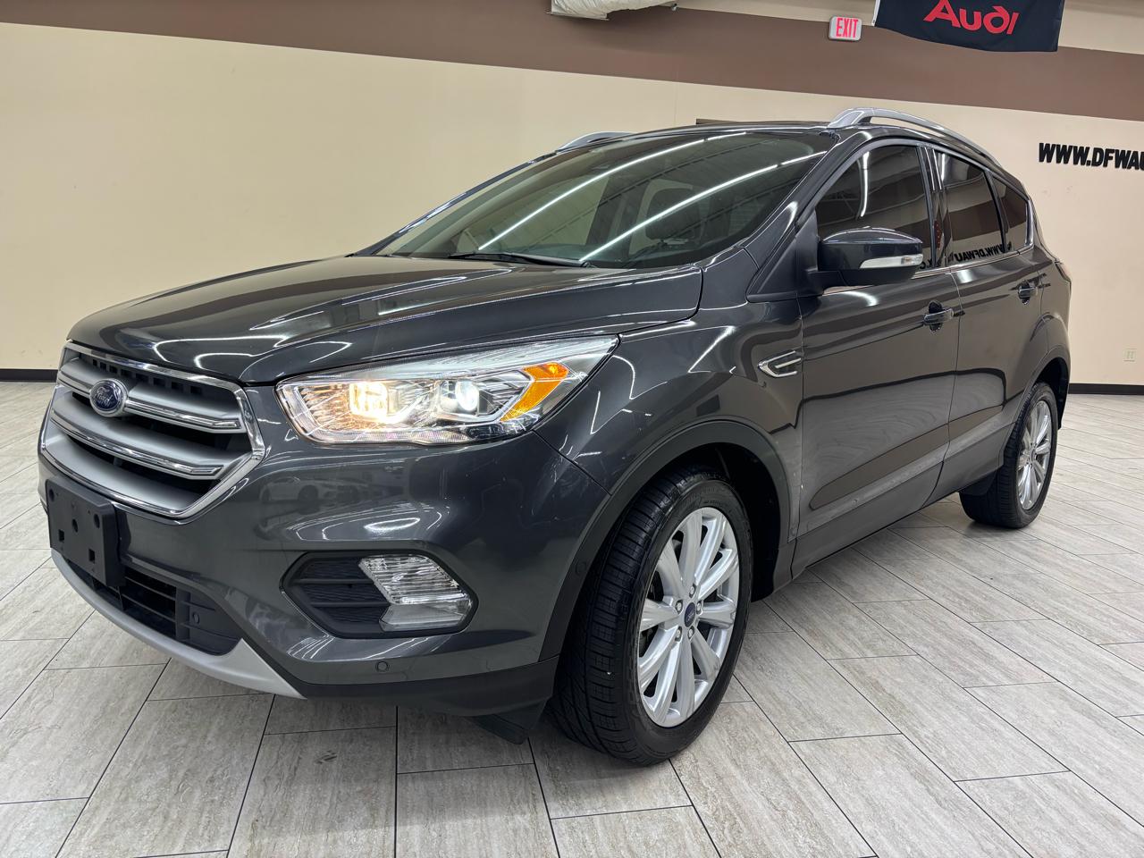 Ford Escape Titanium FWD 2017