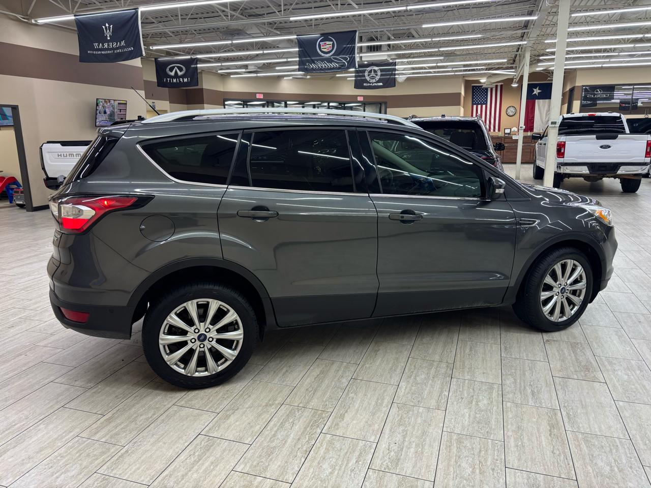 Ford Escape Titanium FWD 2017