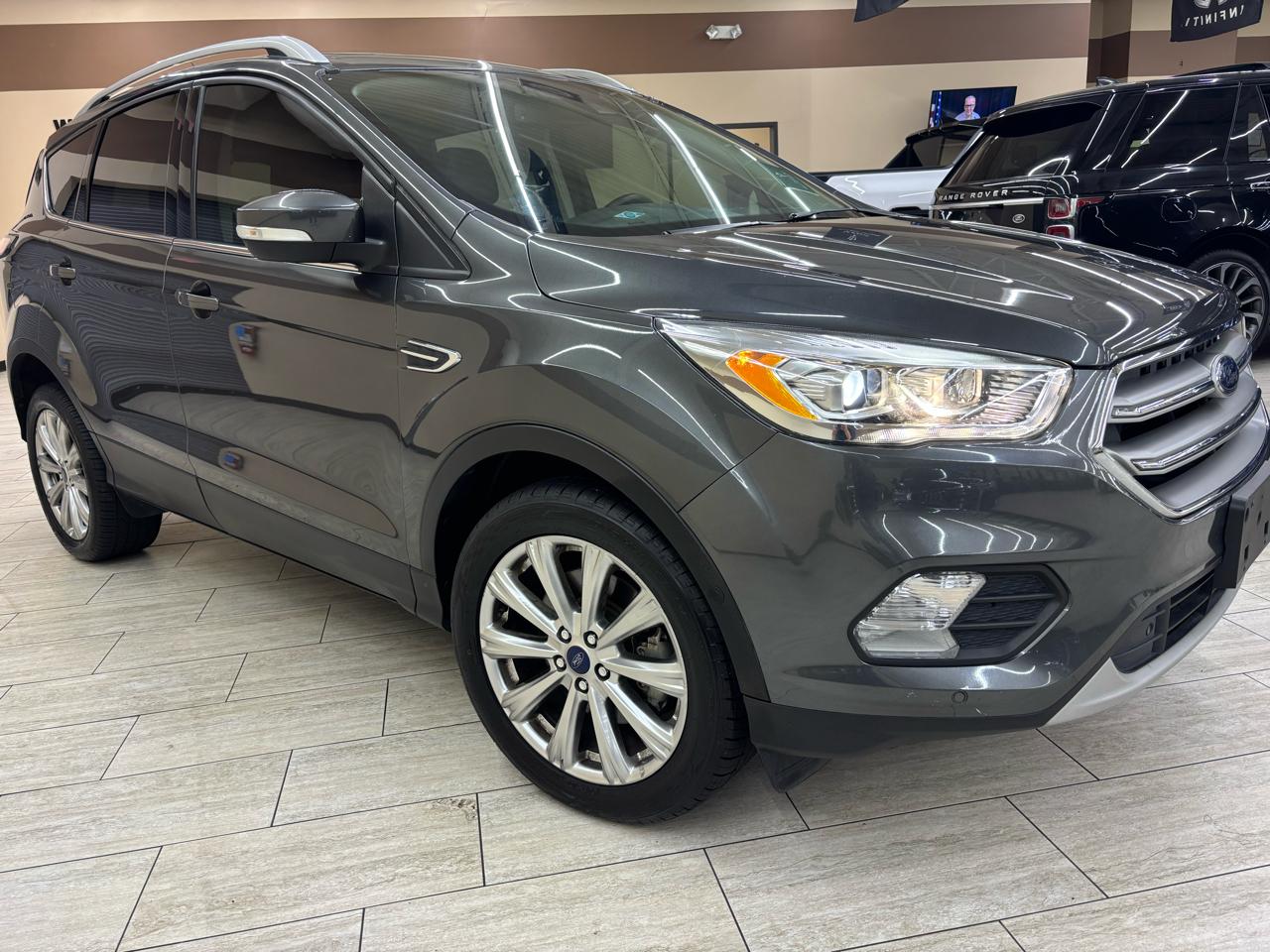 Ford Escape Titanium FWD 2017