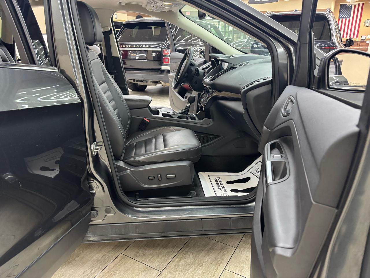Ford Escape Titanium FWD 2017