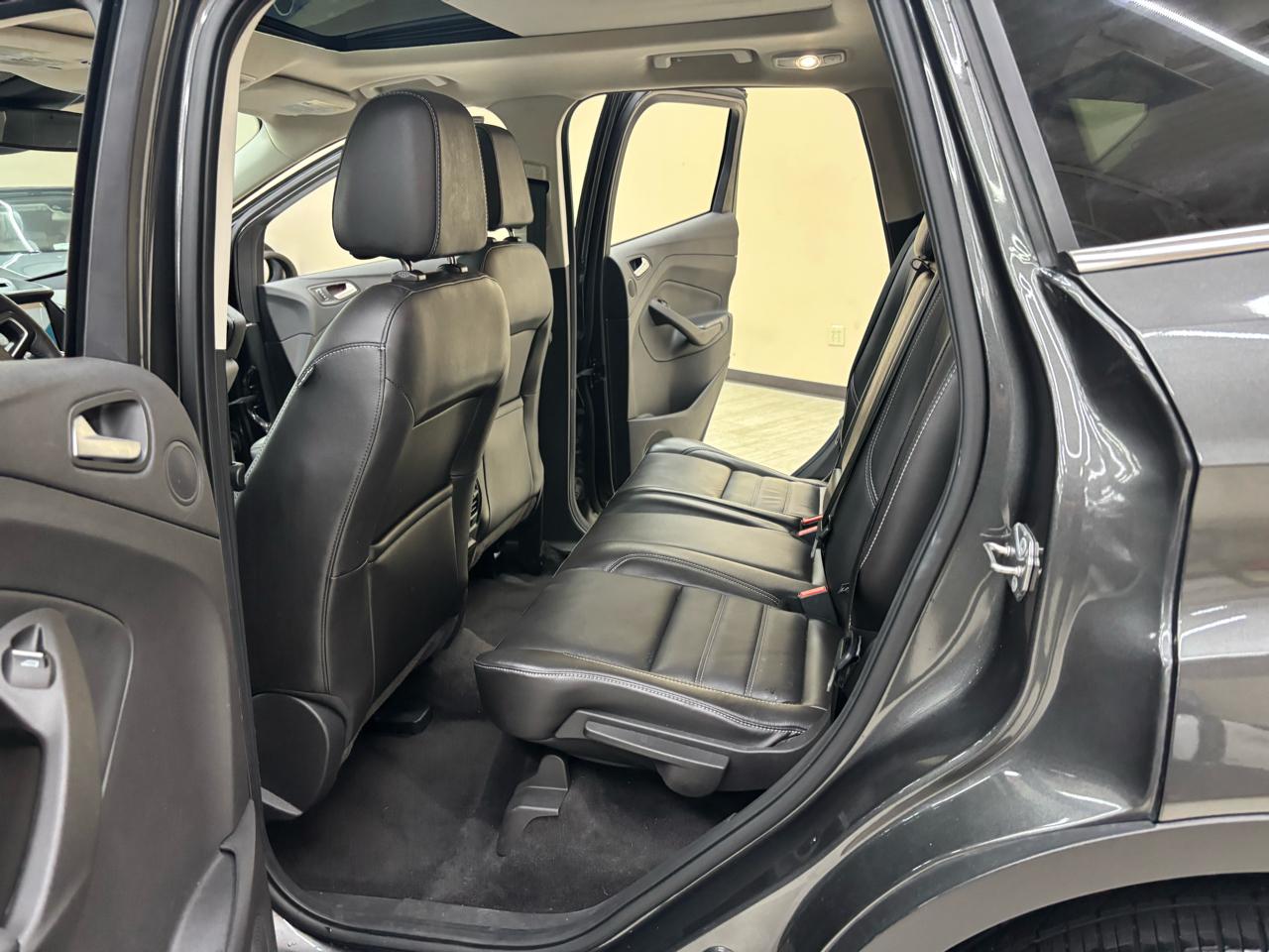 Ford Escape Titanium FWD 2017