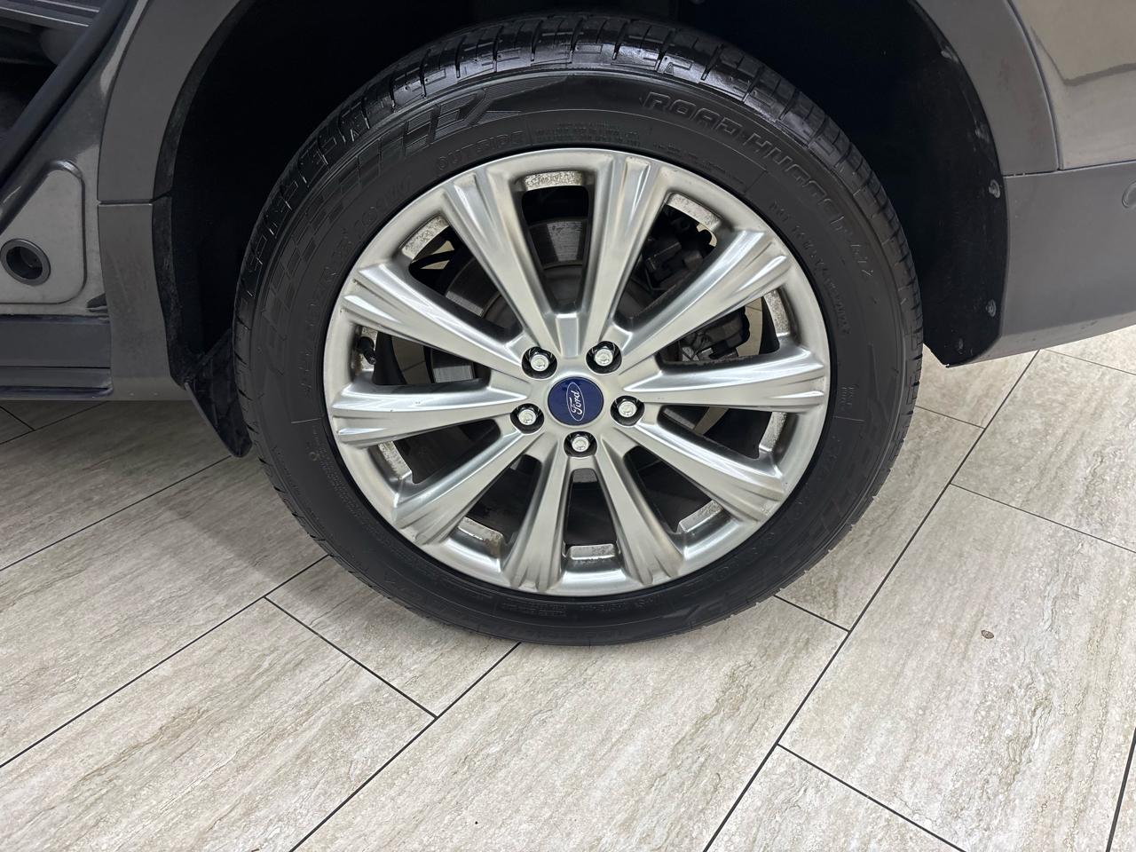 Ford Escape Titanium FWD 2017