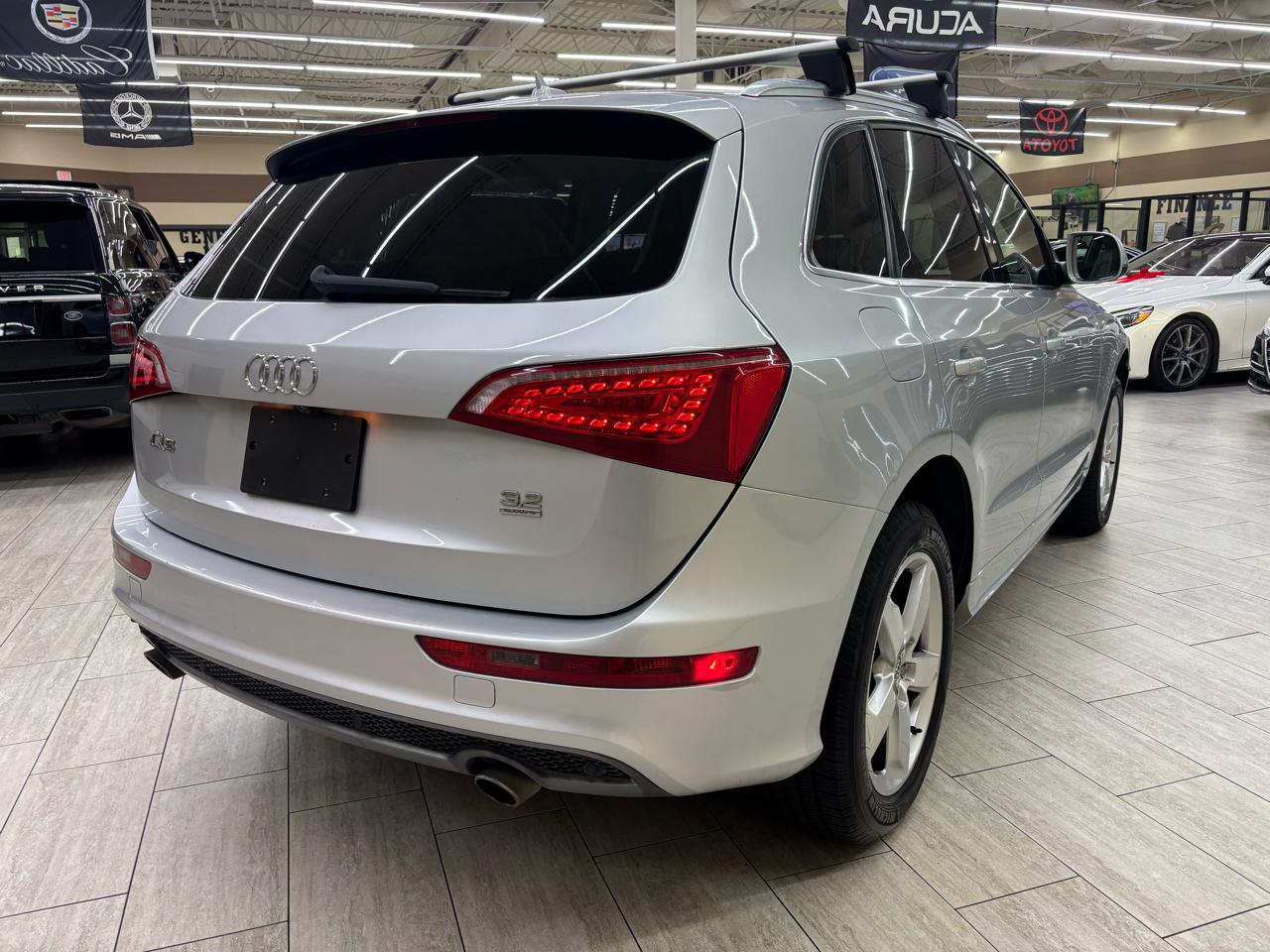 Audi Q5 3.2 quattro Premium 2012