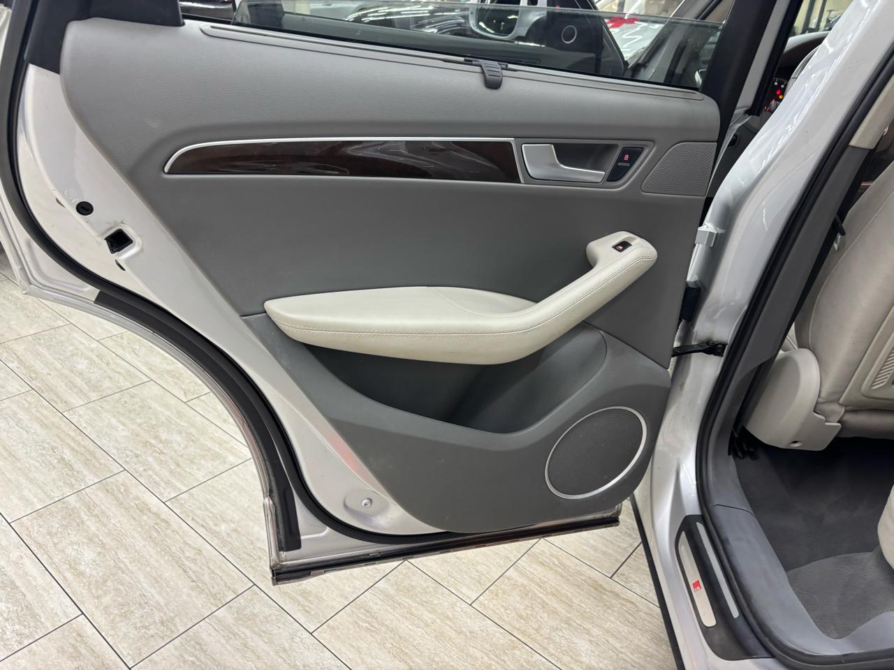 Audi Q5 3.2 quattro Premium 2012