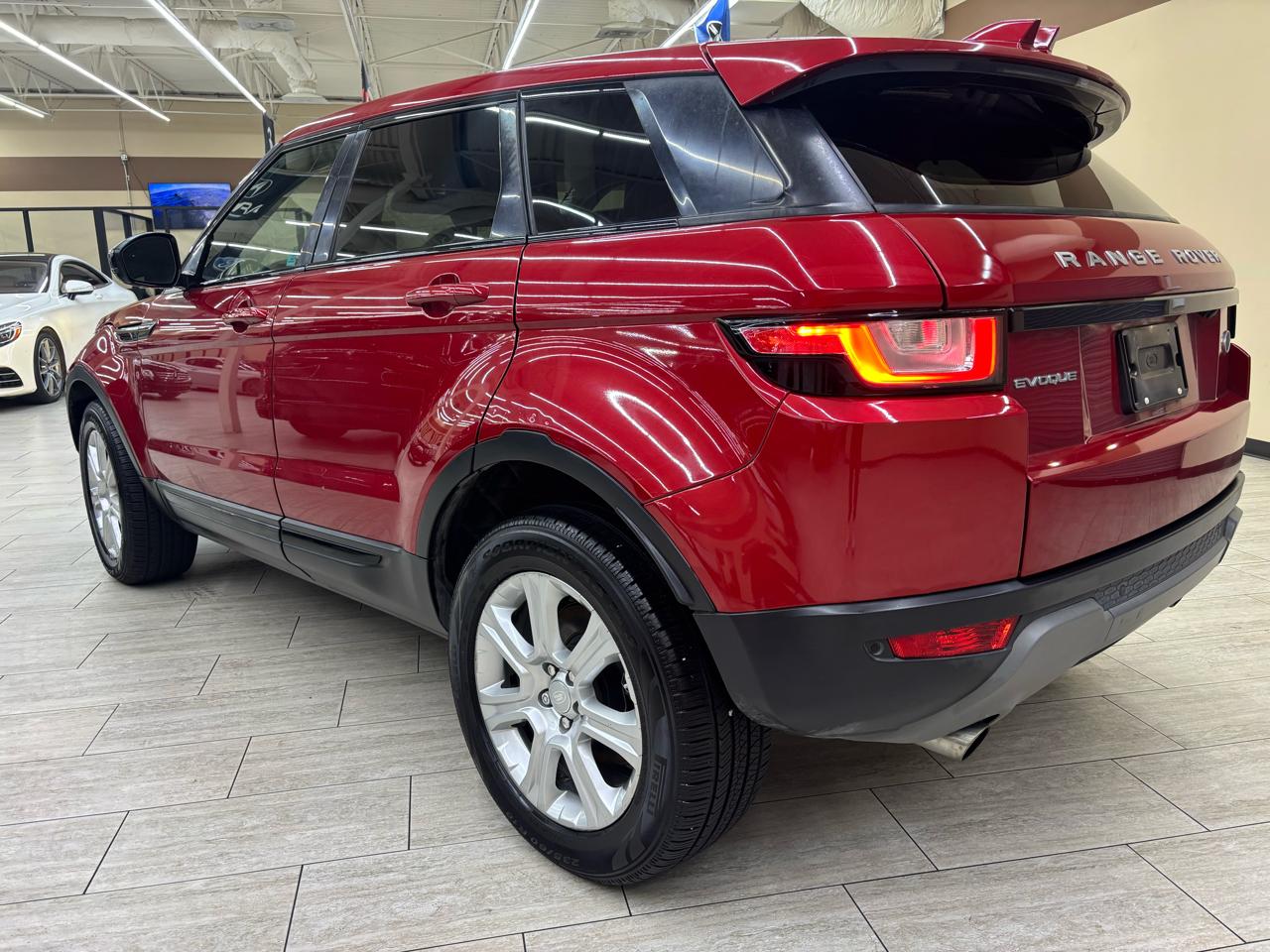 Land Rover Range Rover Evoque SE 2018