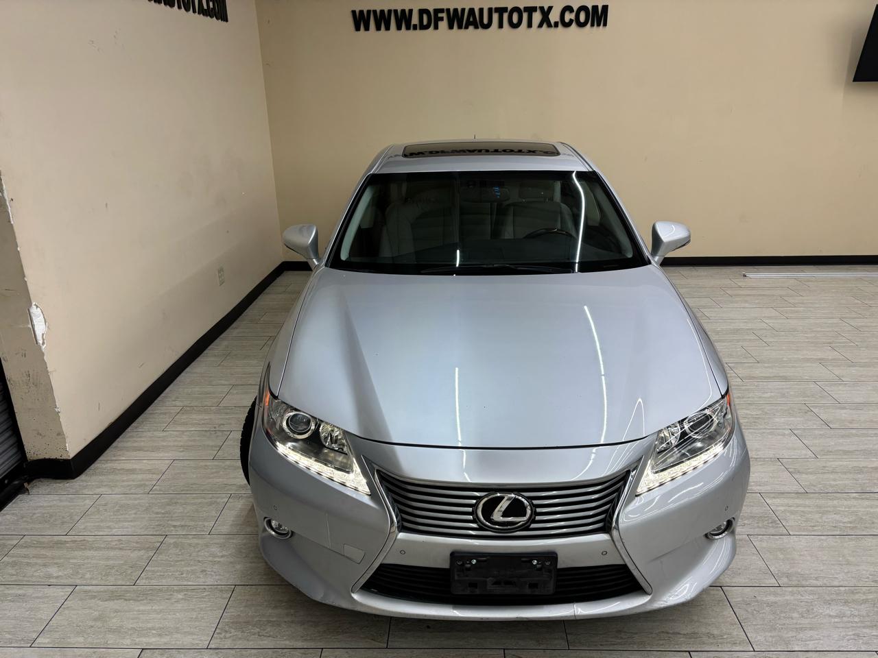 Lexus ES 350 Sedan 2014