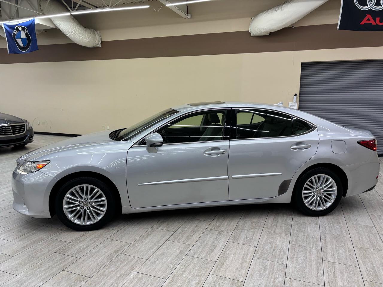 Lexus ES 350 Sedan 2014