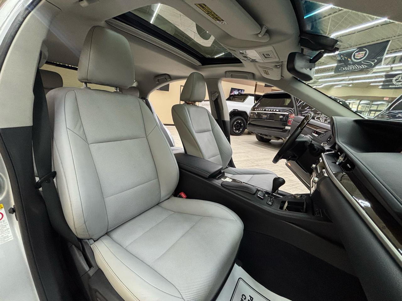 Lexus ES 350 Sedan 2014