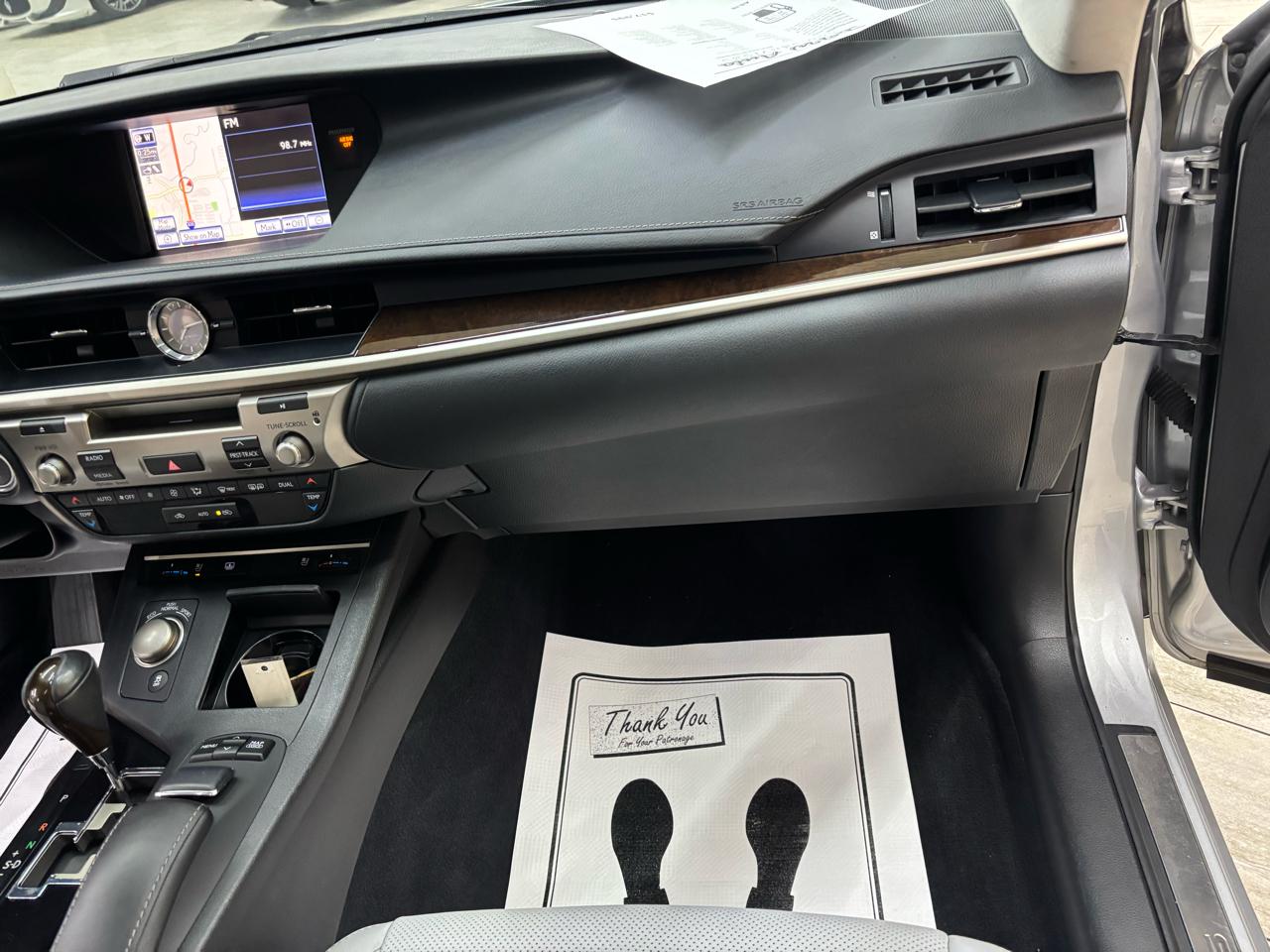 Lexus ES 350 Sedan 2014
