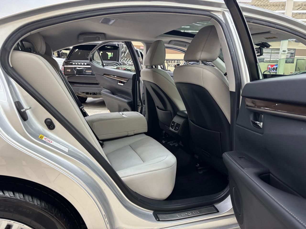 Lexus ES 350 Sedan 2014