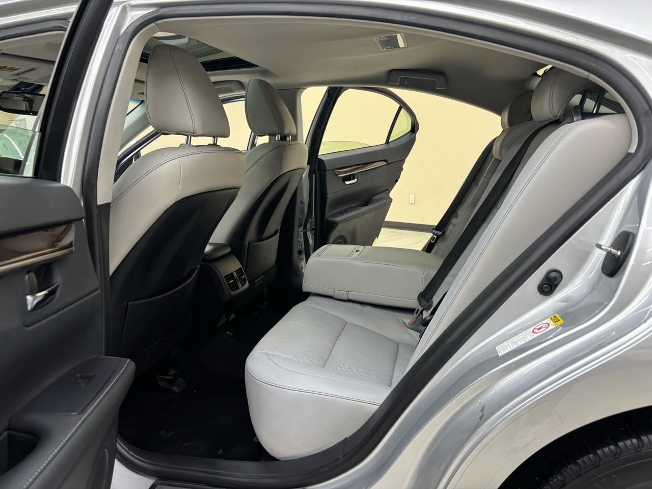 Lexus ES 350 Sedan 2014