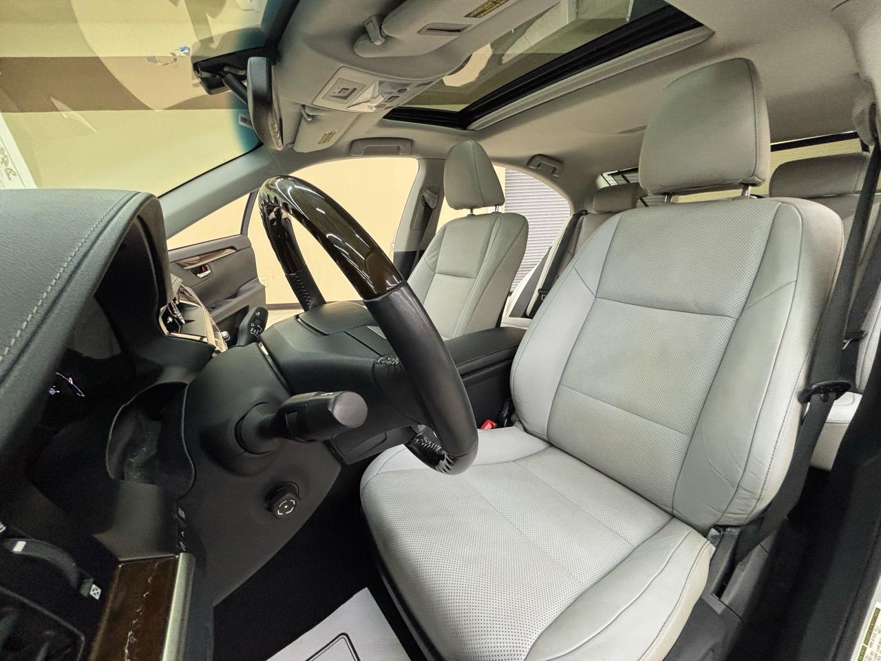 Lexus ES 350 Sedan 2014