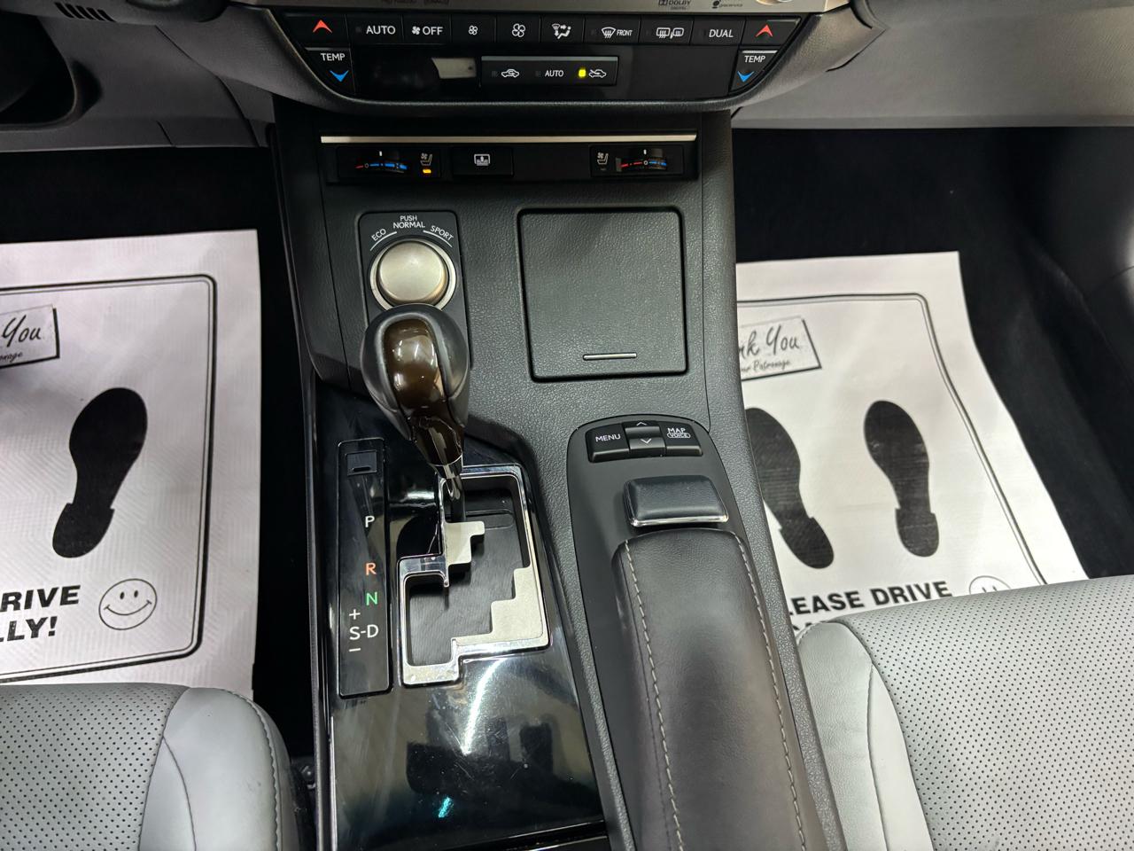 Lexus ES 350 Sedan 2014