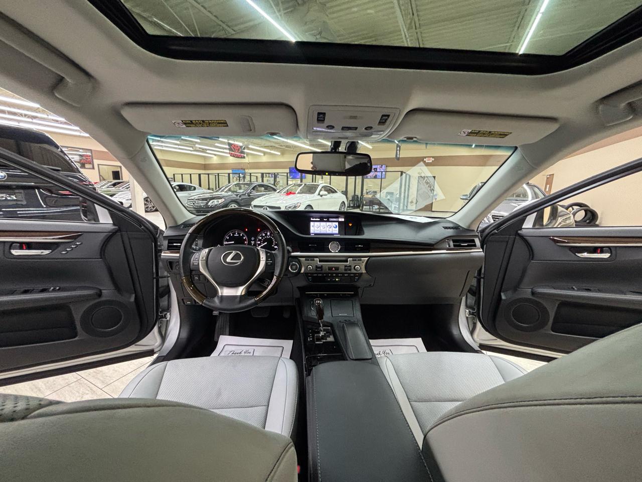 Lexus ES 350 Sedan 2014
