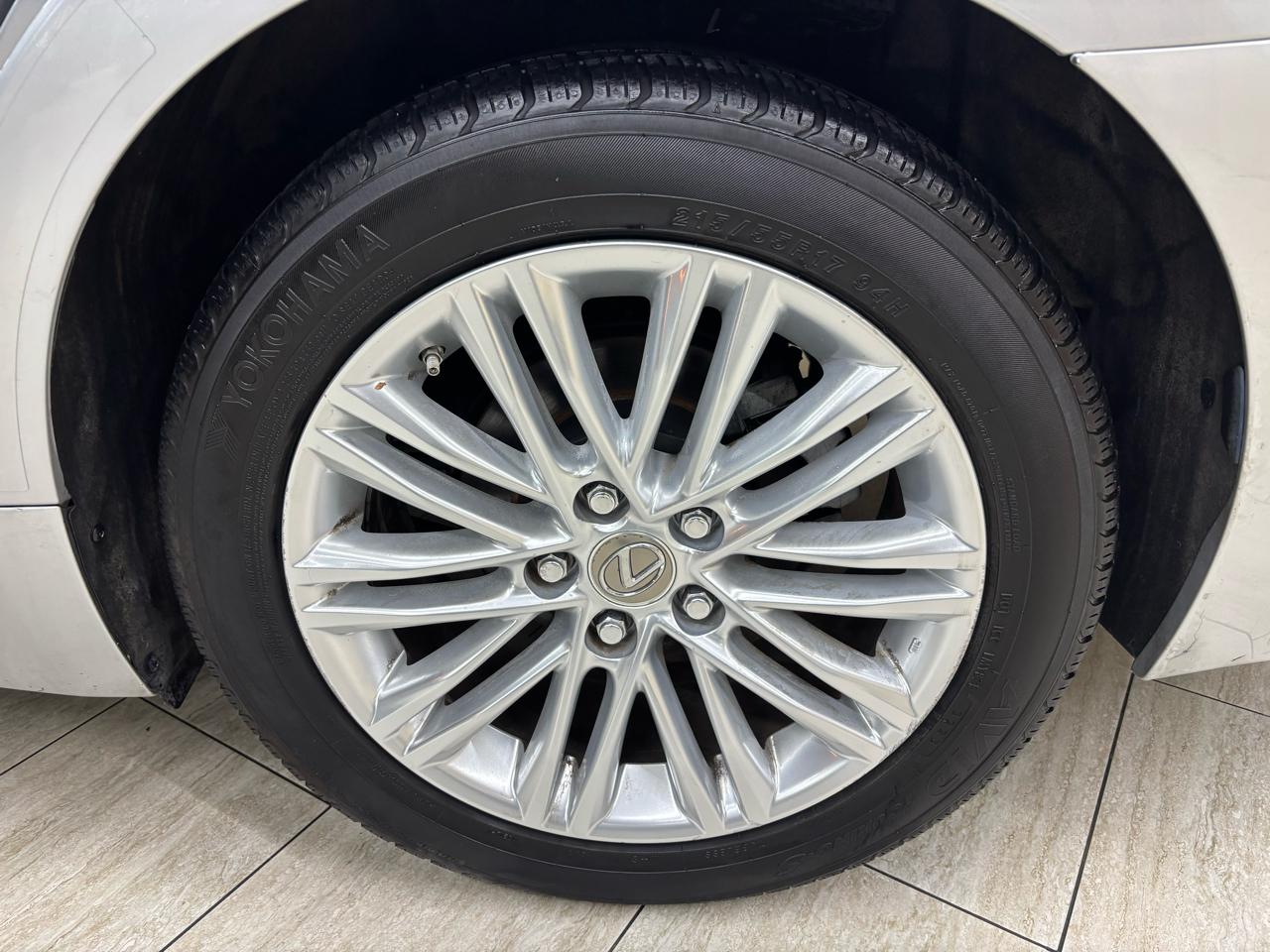 Lexus ES 350 Sedan 2014