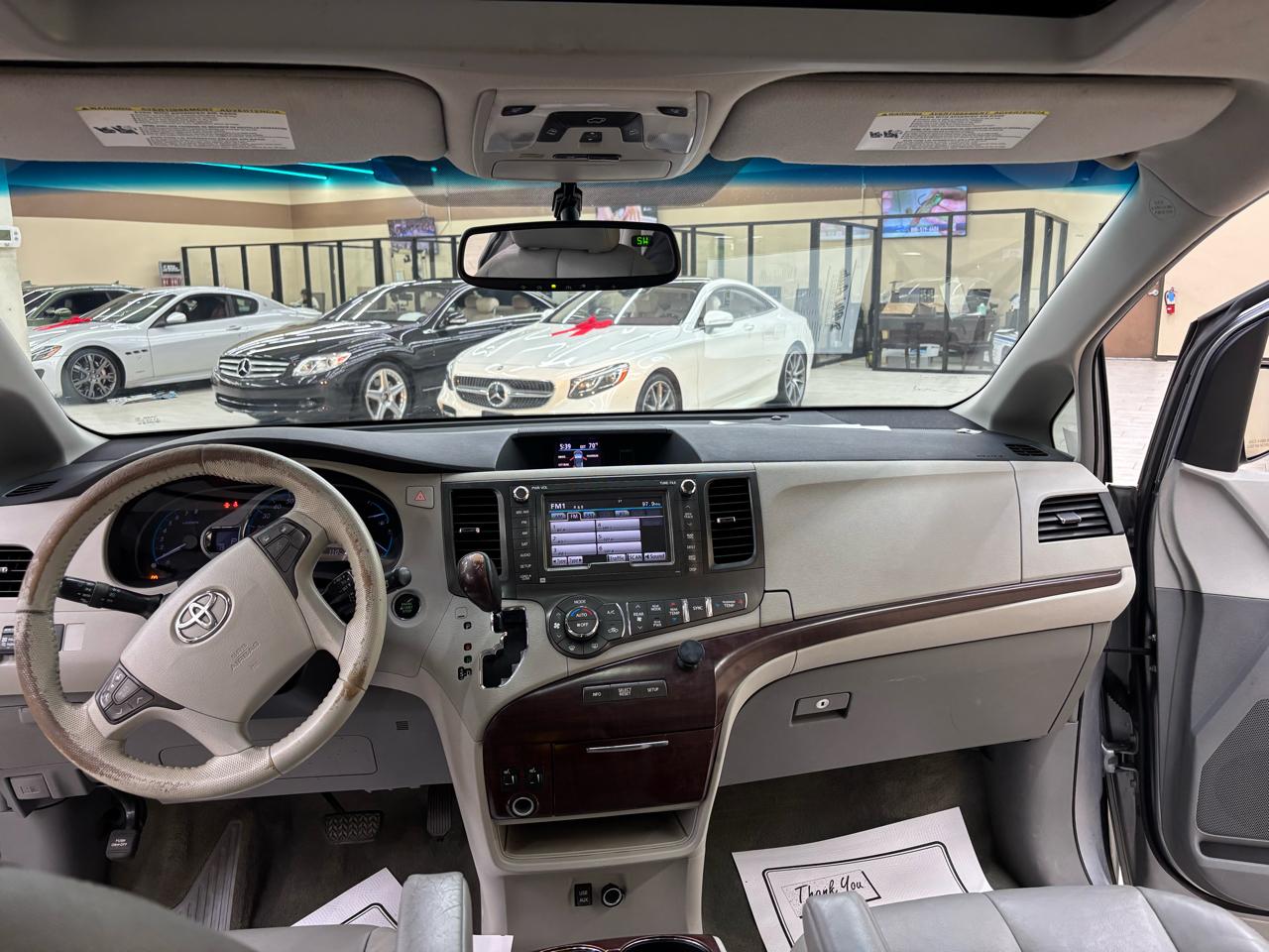 Toyota Sienna XLE FWD 8-Passenger V6 2012