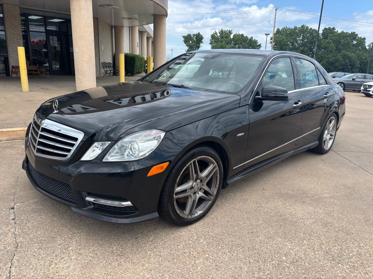 Mercedes-Benz E-Class E350 4MATIC Sedan 2012