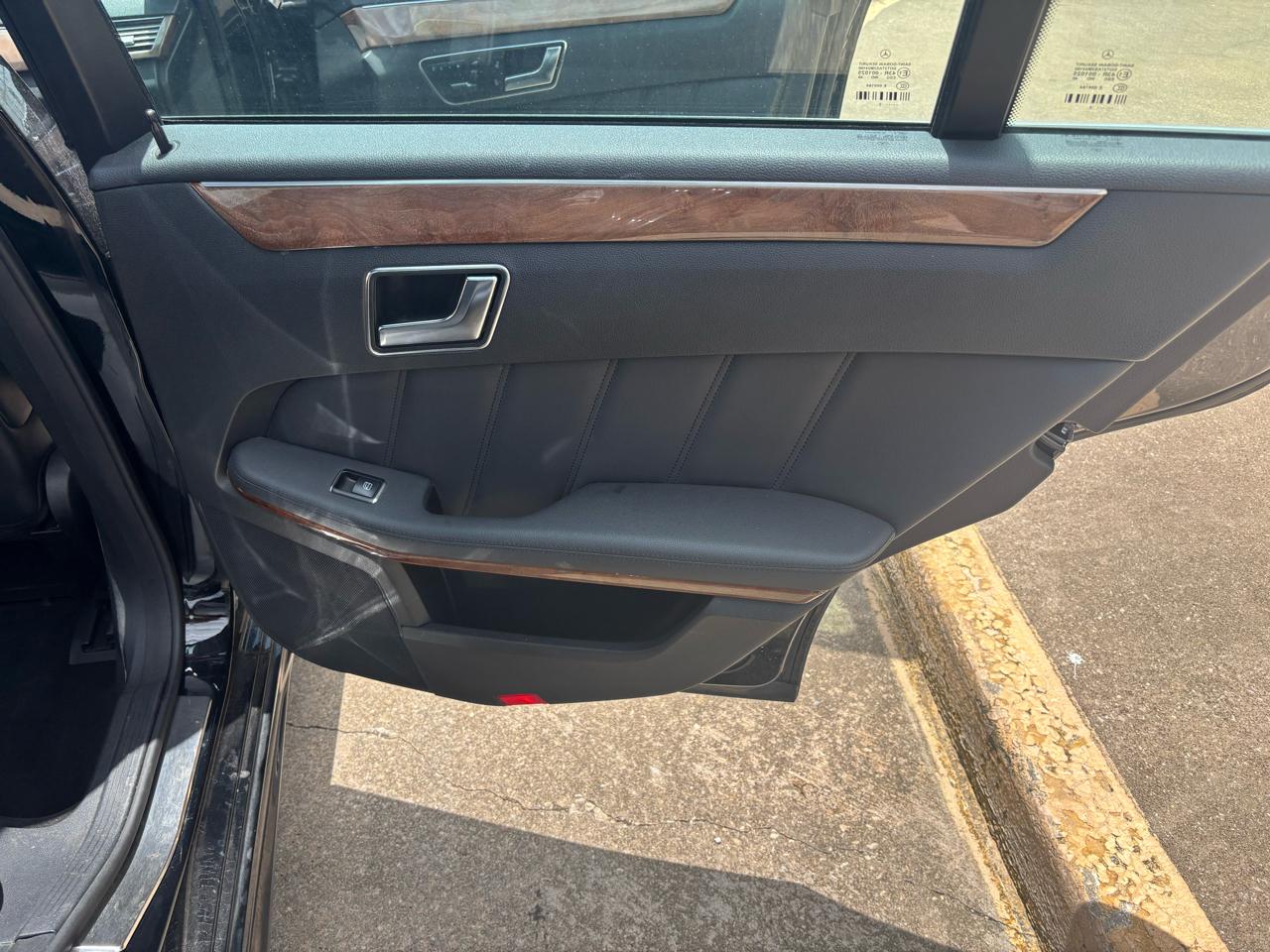 Mercedes-Benz E-Class E350 4MATIC Sedan 2012