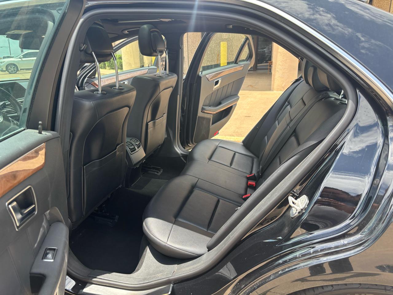Mercedes-Benz E-Class E350 4MATIC Sedan 2012