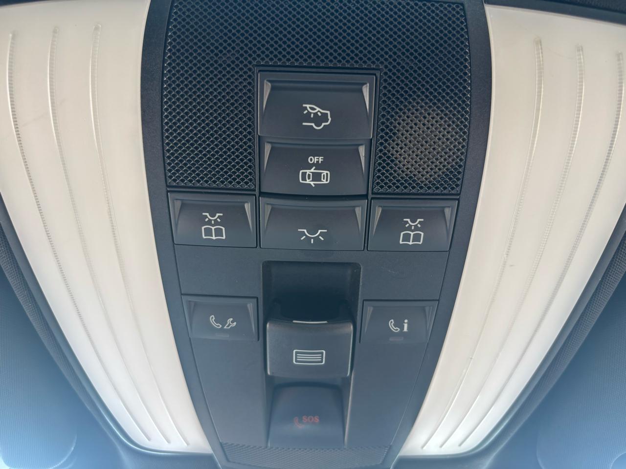 Mercedes-Benz E-Class E350 4MATIC Sedan 2012