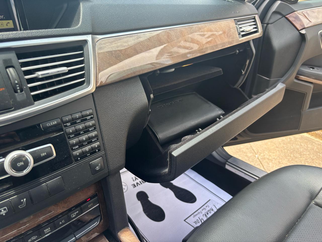 Mercedes-Benz E-Class E350 4MATIC Sedan 2012