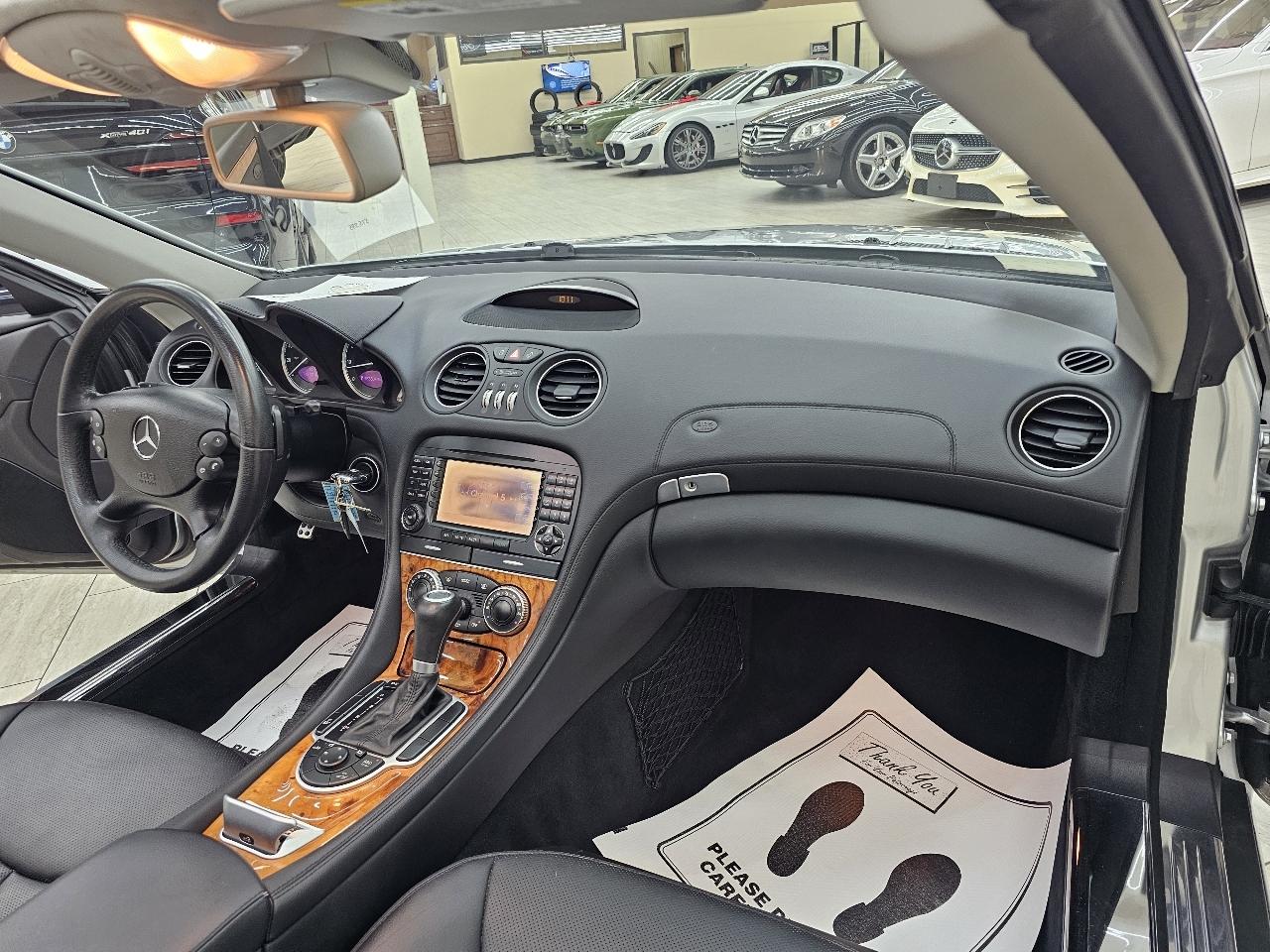 Mercedes-Benz SL-Class SL550 2008