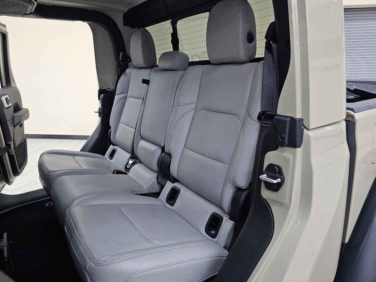 Jeep Gladiator Mojave 2020