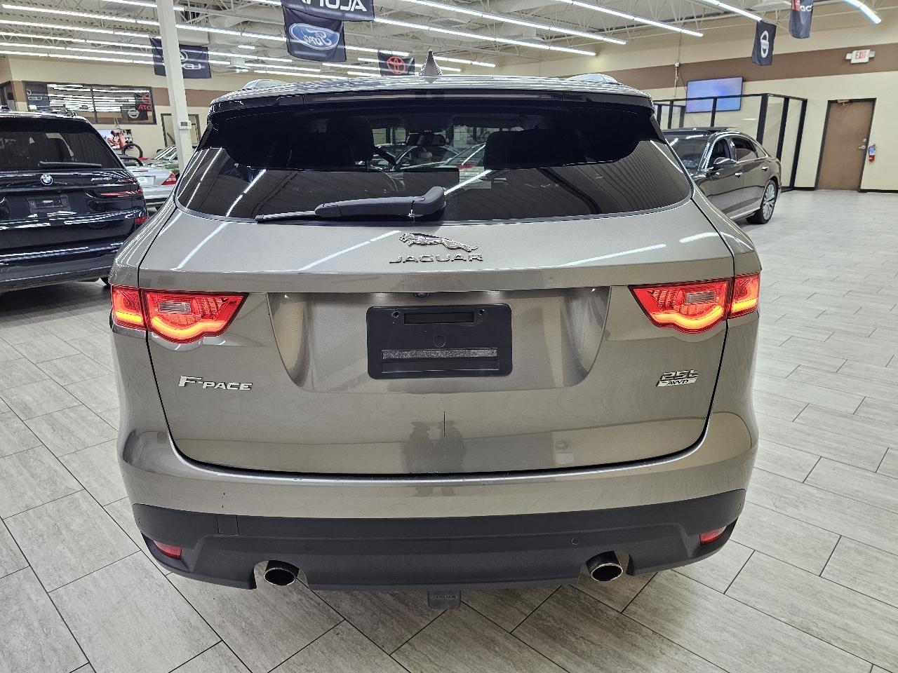 Jaguar F-Pace 25t Prestige 2018