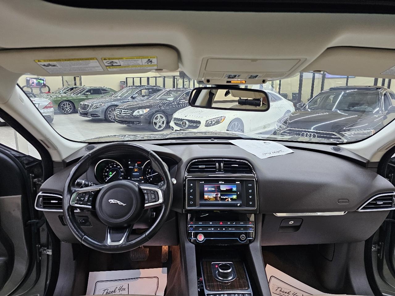 Jaguar F-Pace 25t Prestige 2018