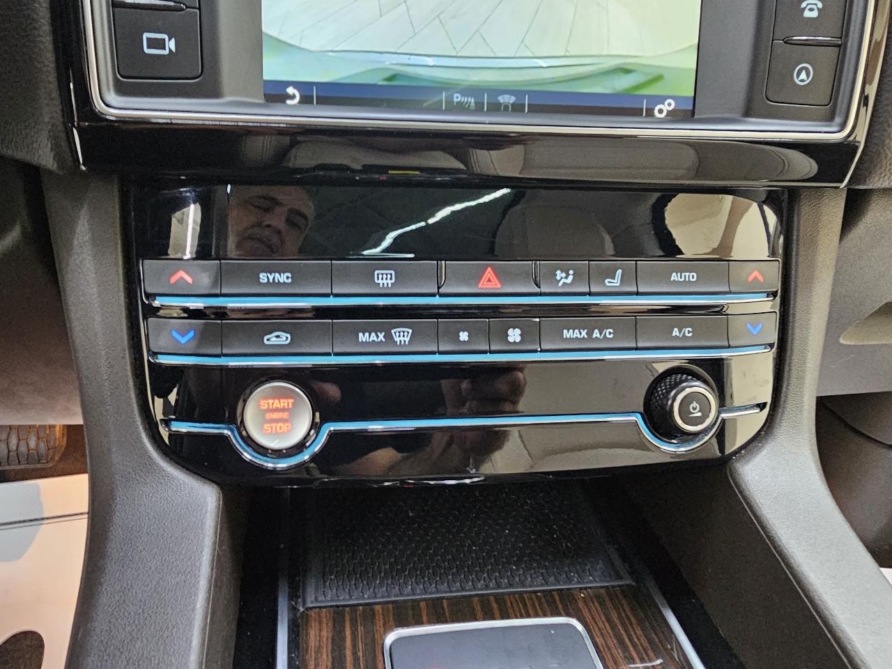 Jaguar F-Pace 25t Prestige 2018