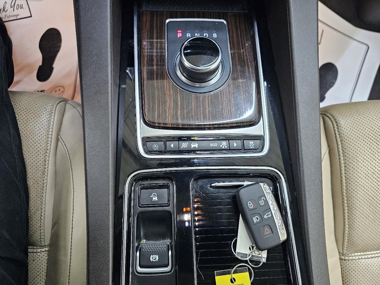 Jaguar F-Pace 25t Prestige 2018