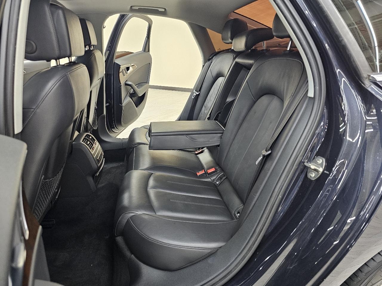 Audi A6 2.0T Premium Sedan FrontTrak Multitronic 2013