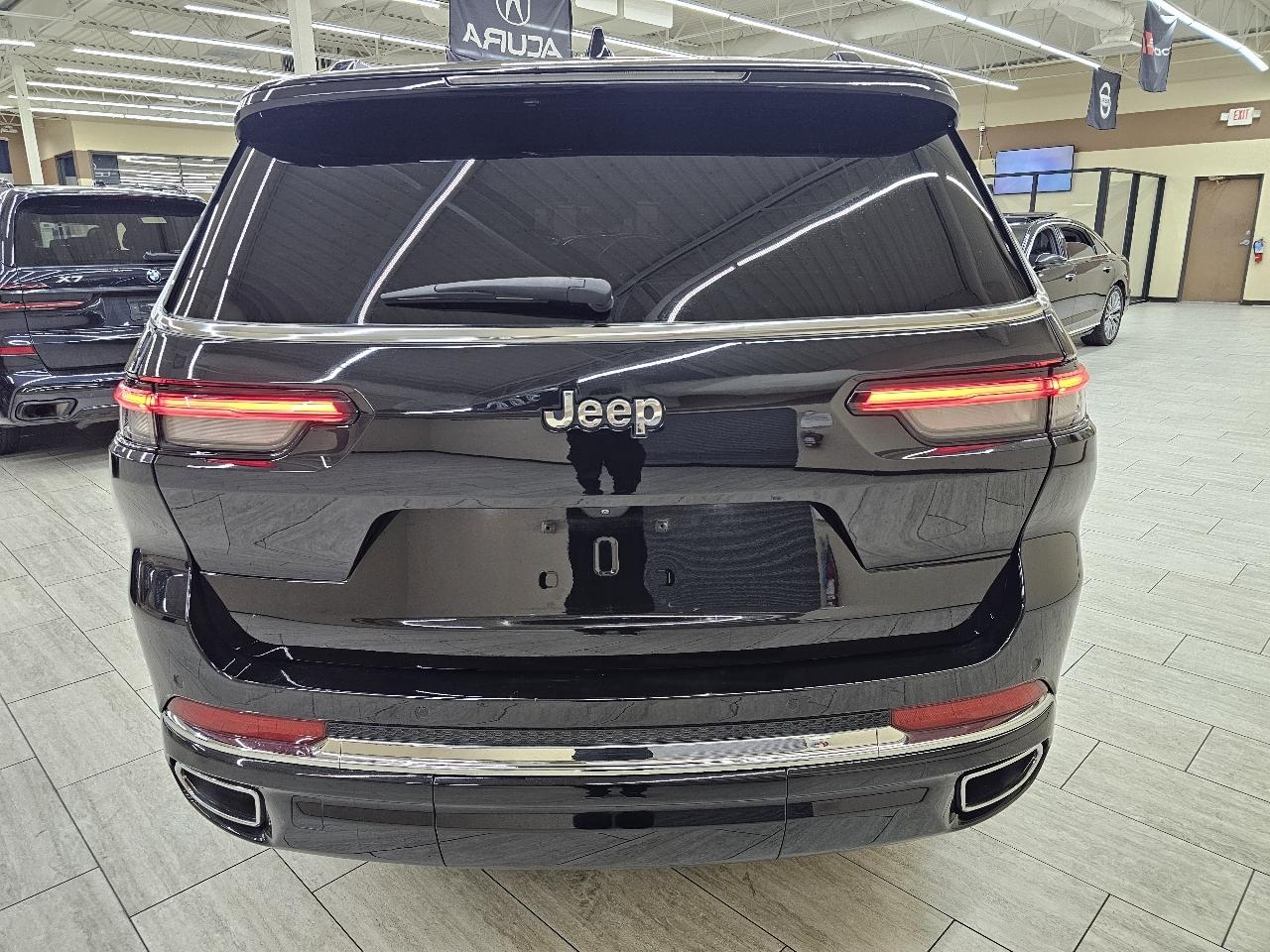 Jeep Grand Cherokee L Overland 4WD 2023