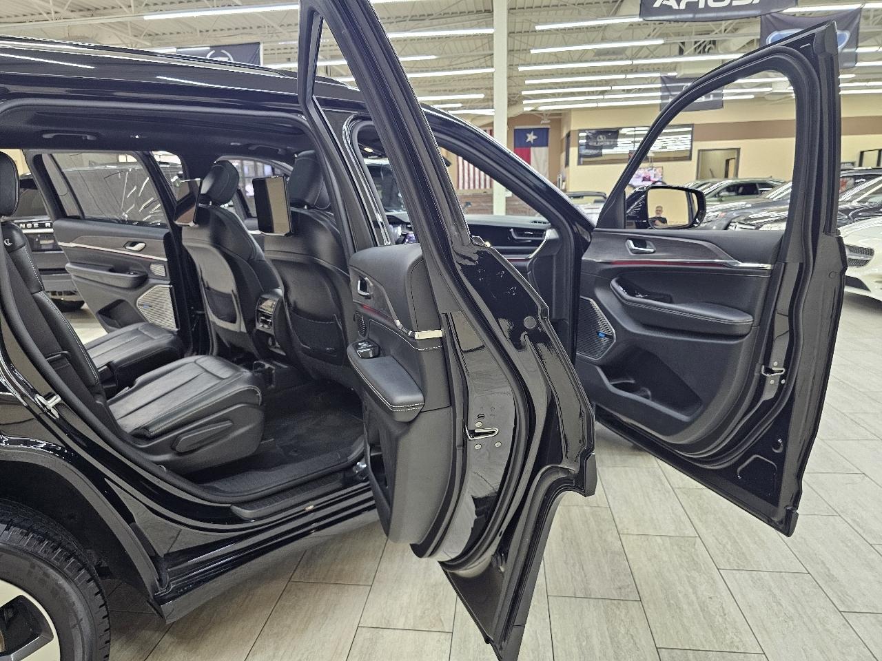 Jeep Grand Cherokee L Overland 4WD 2023