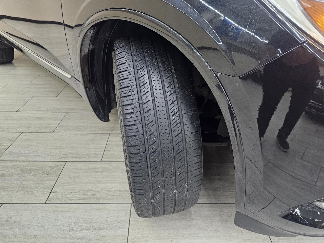 Buick Enclave Premium FWD 2013