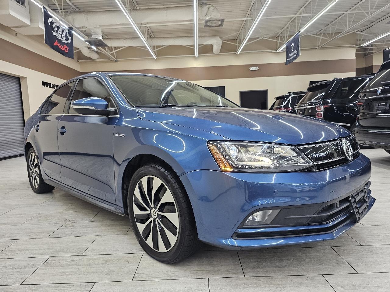 Volkswagen Jetta Hybrid SEL Premium 2015