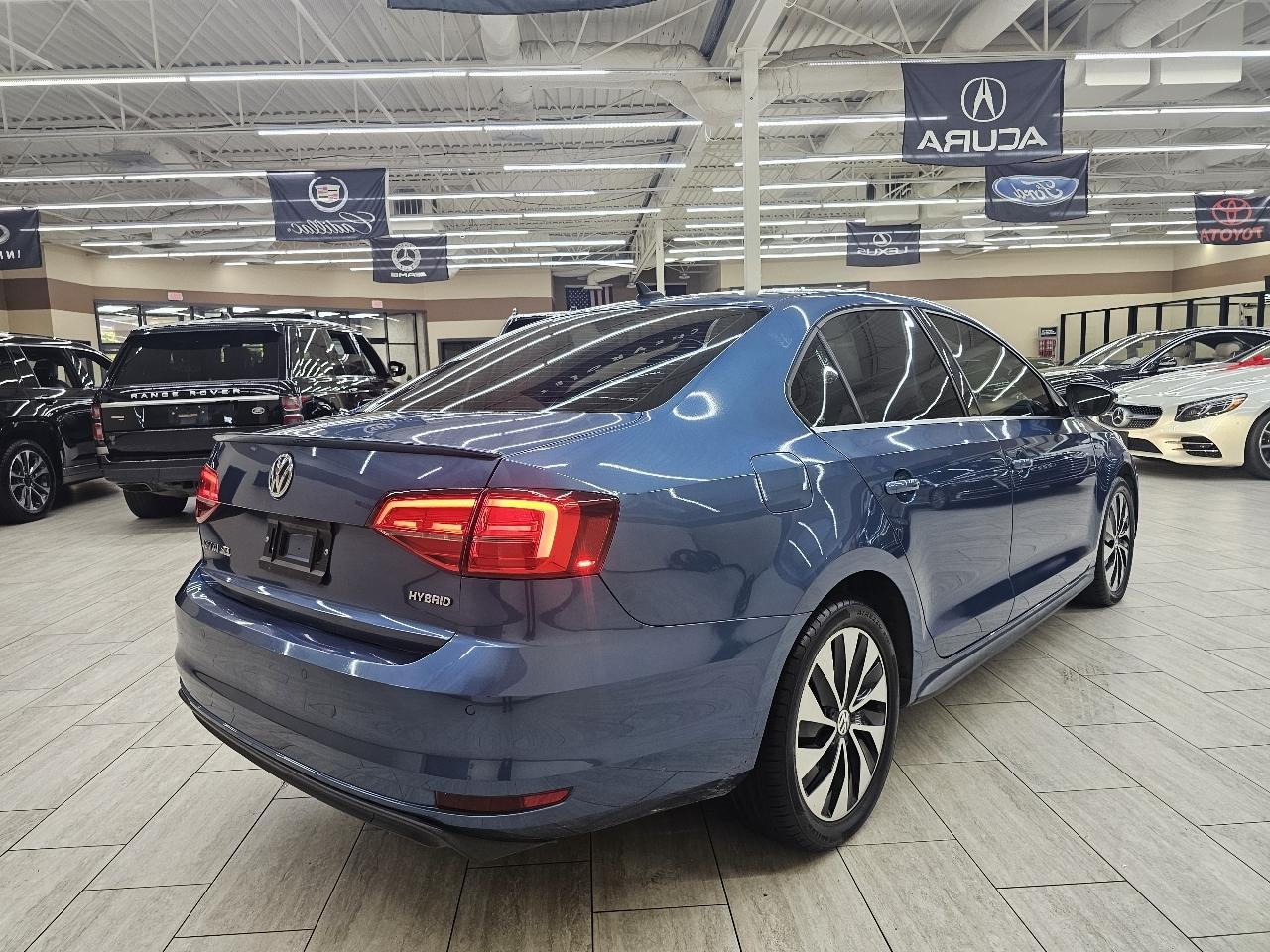 Volkswagen Jetta Hybrid SEL Premium 2015