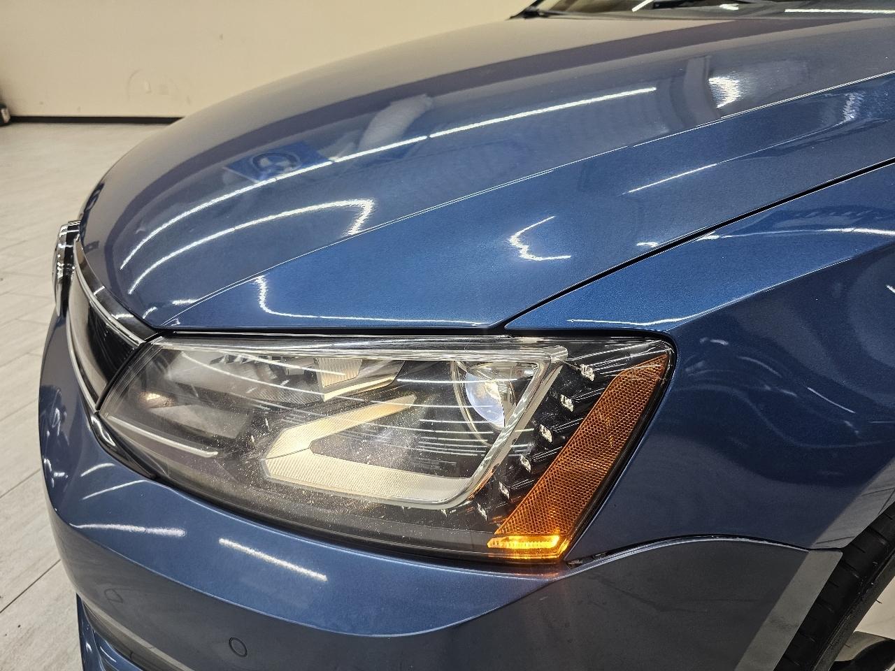 Volkswagen Jetta Hybrid SEL Premium 2015