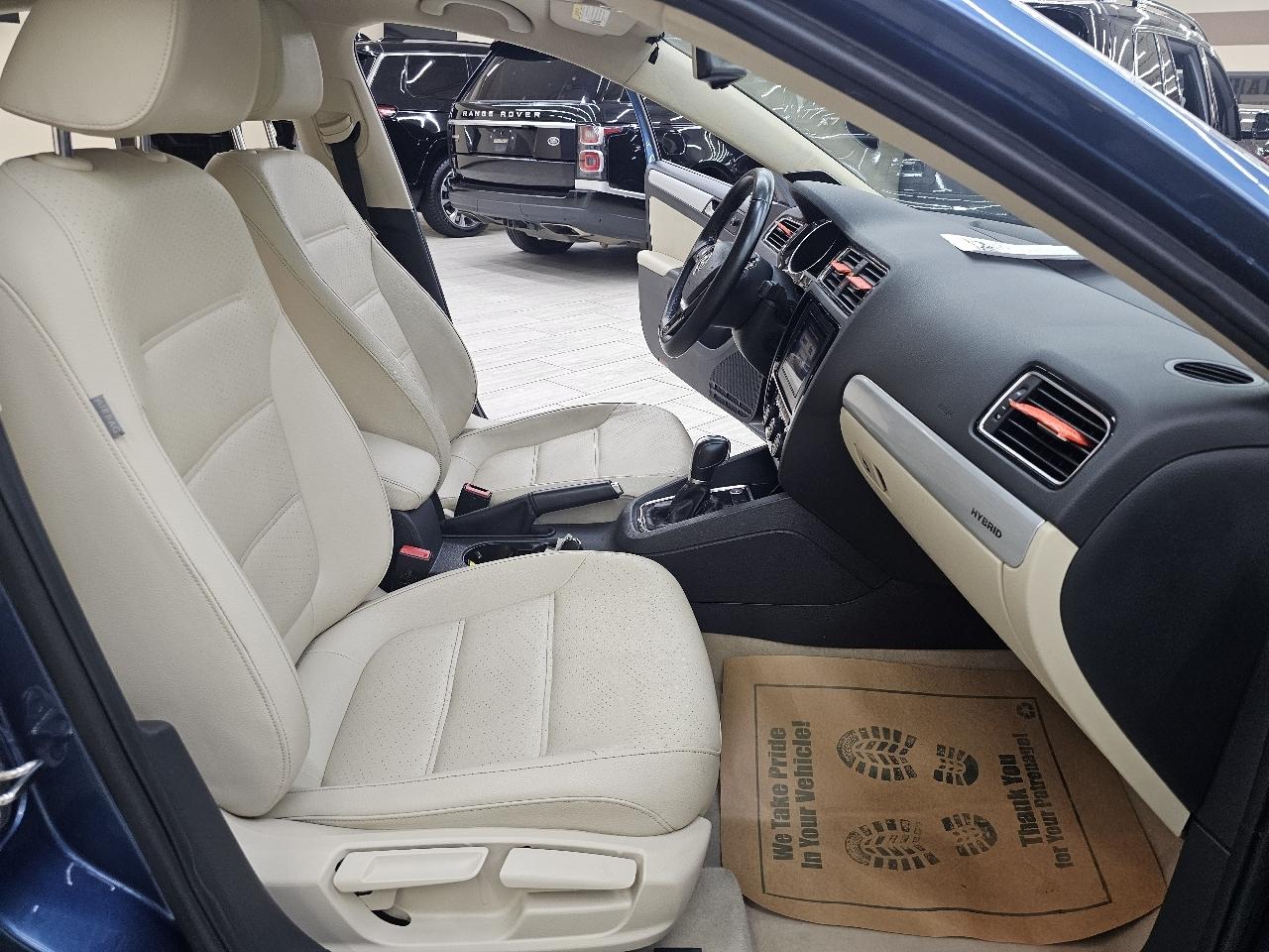 Volkswagen Jetta Hybrid SEL Premium 2015