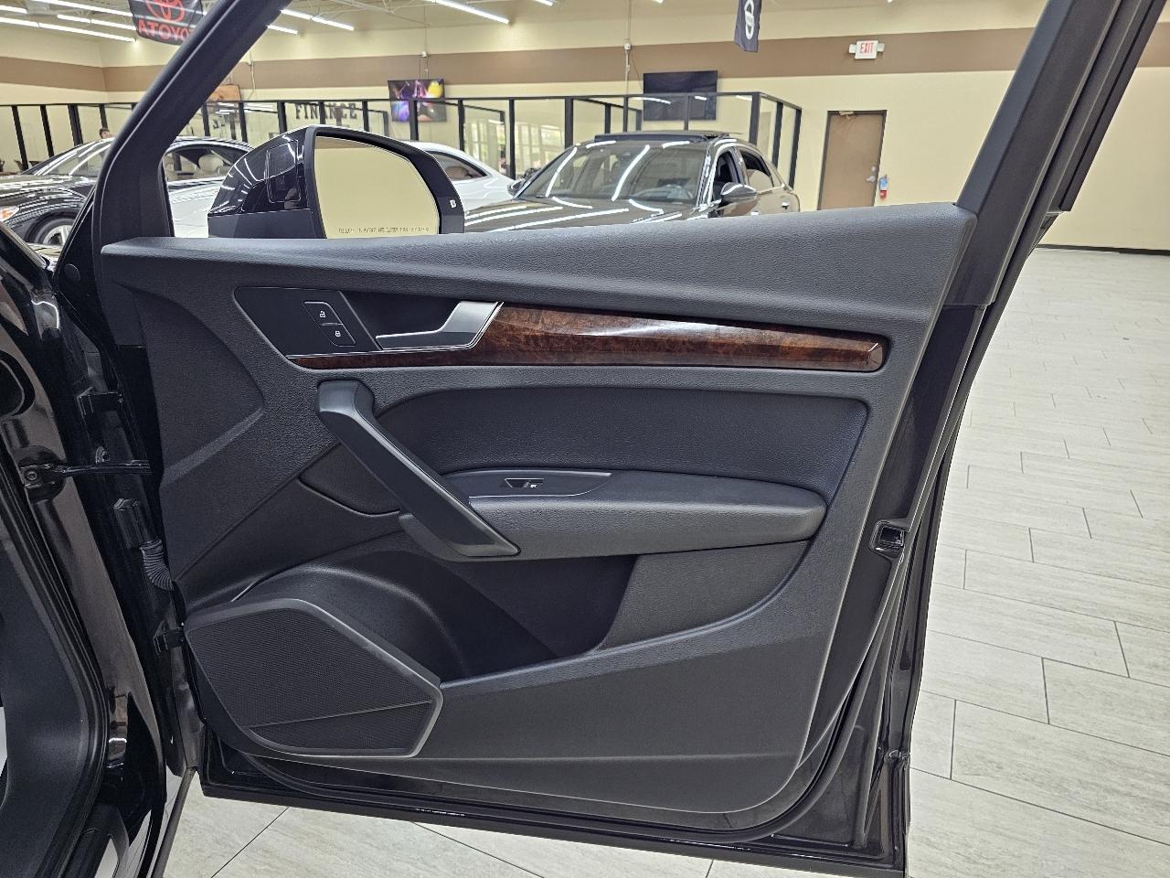 Audi Q5 2.0T Premium Plus quattro 2018