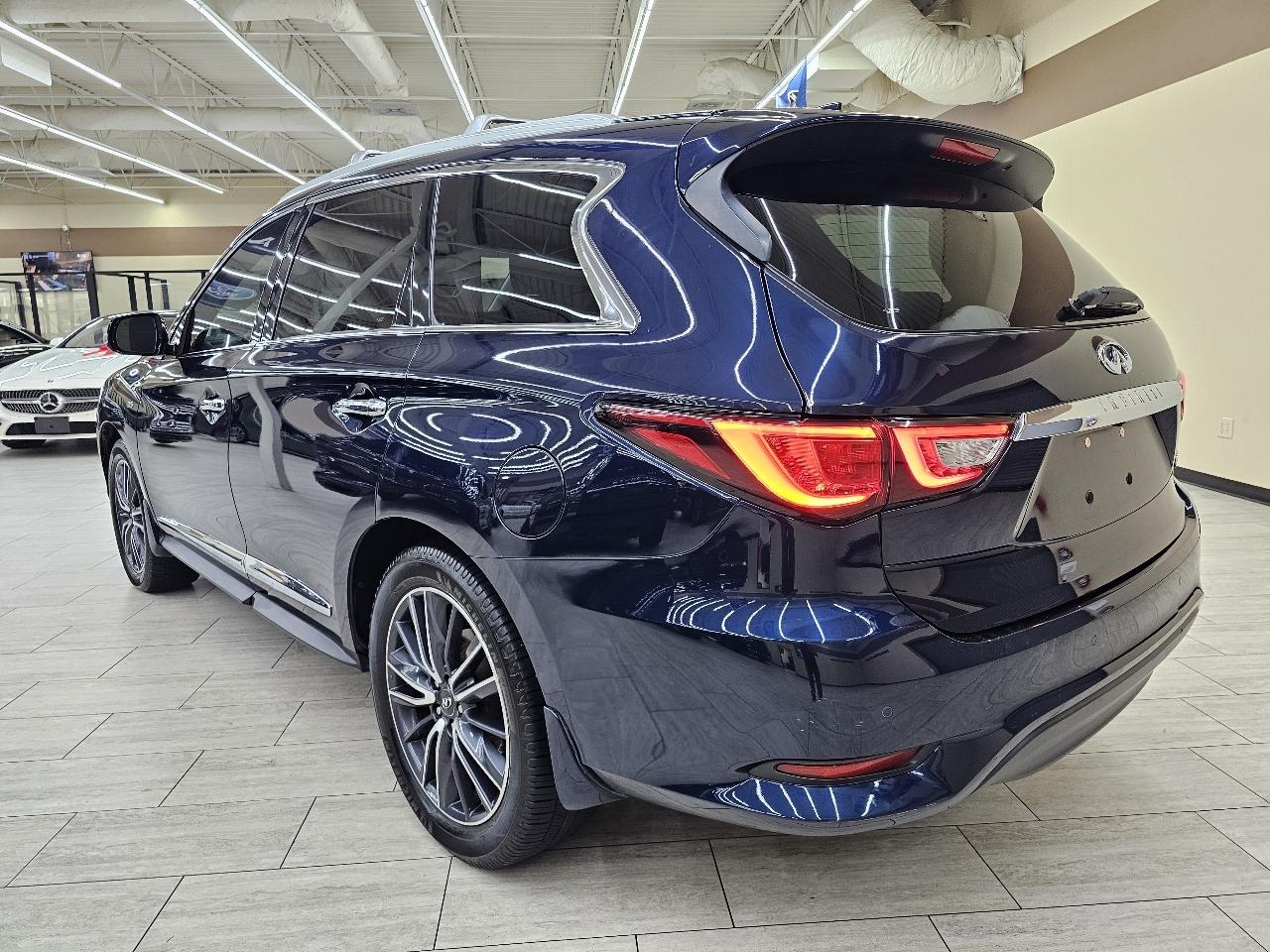 Infiniti QX60 Base FWD 2017