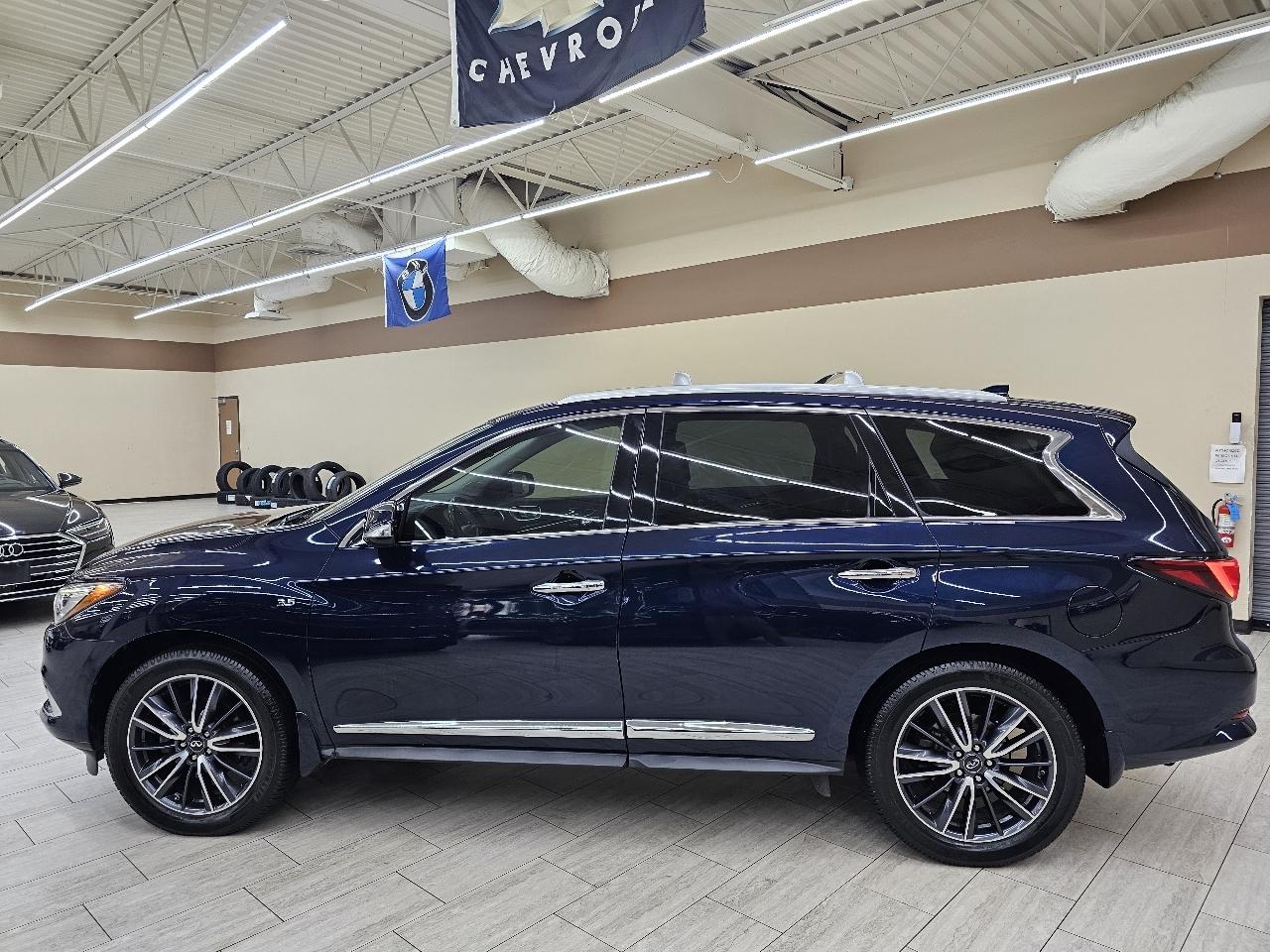 Infiniti QX60 Base FWD 2017