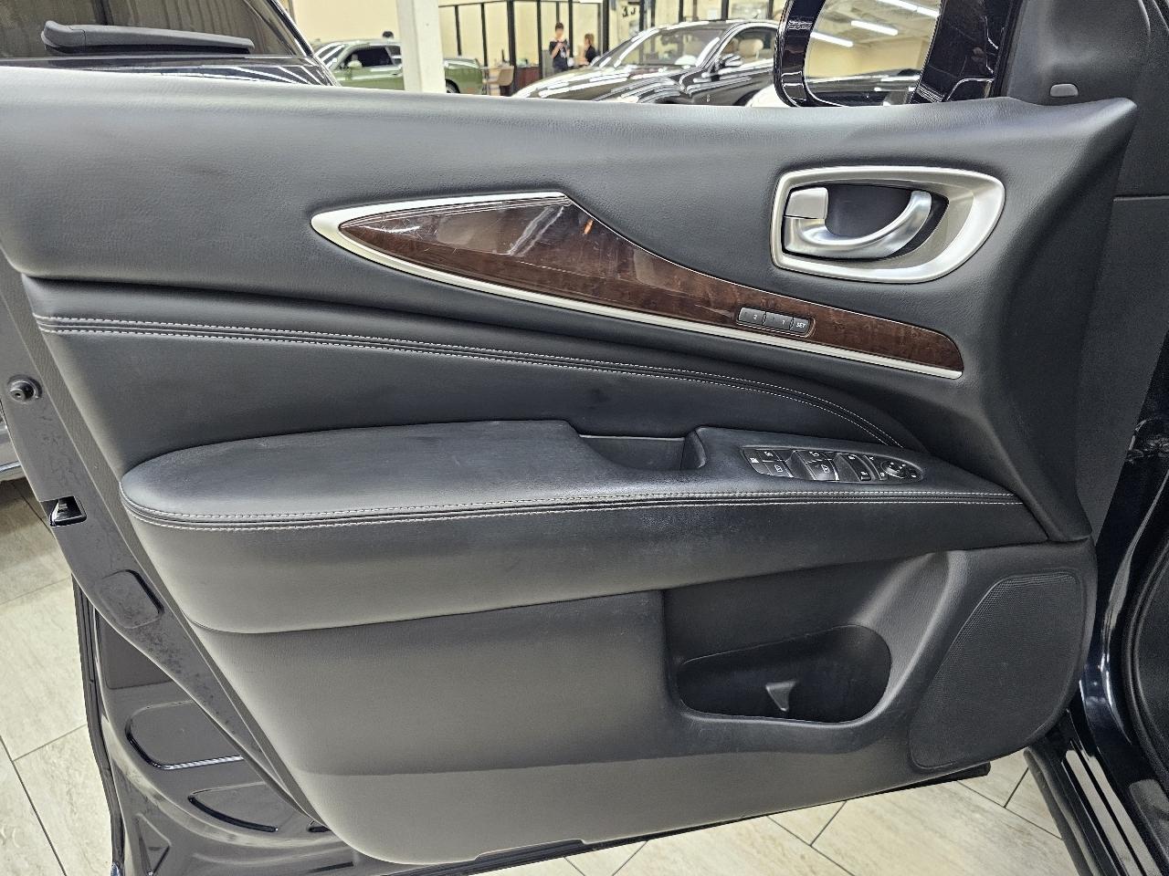 Infiniti QX60 Base FWD 2017