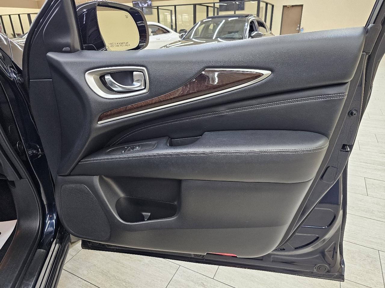 Infiniti QX60 Base FWD 2017