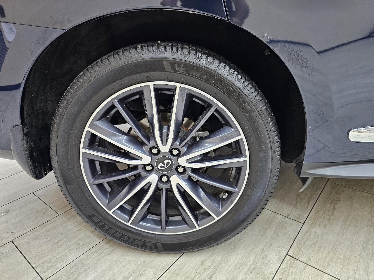 Infiniti QX60 Base FWD 2017