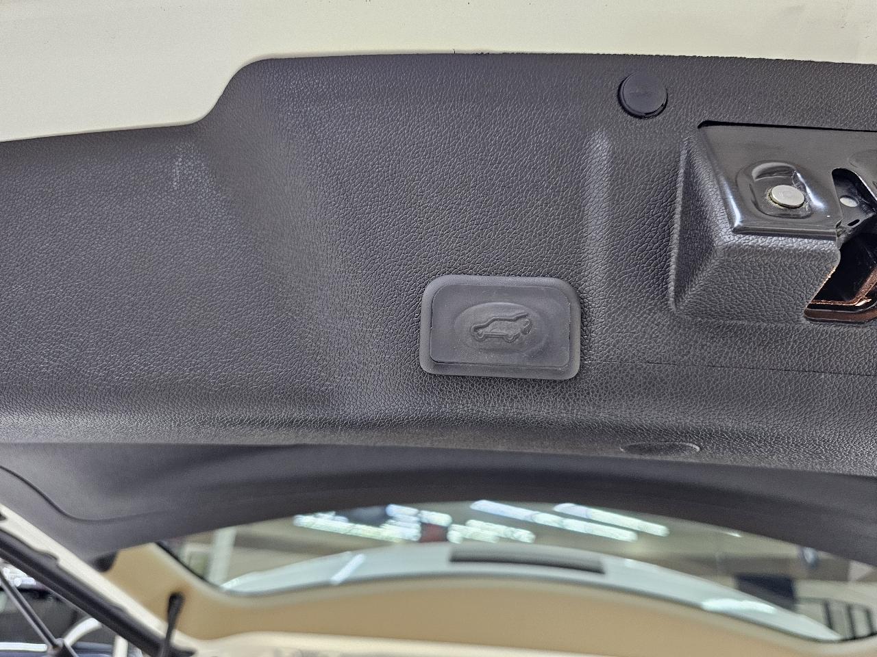 GMC Acadia Denali FWD 2012