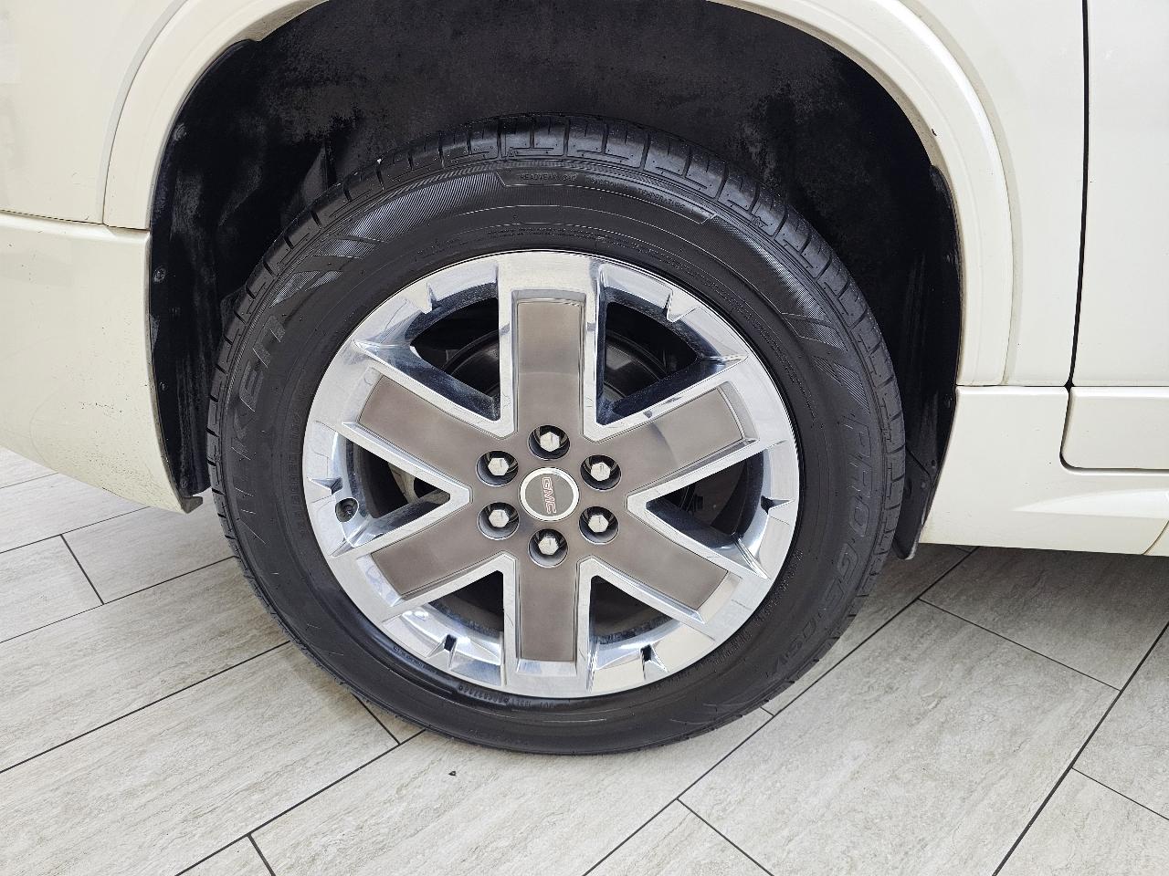 GMC Acadia Denali FWD 2012