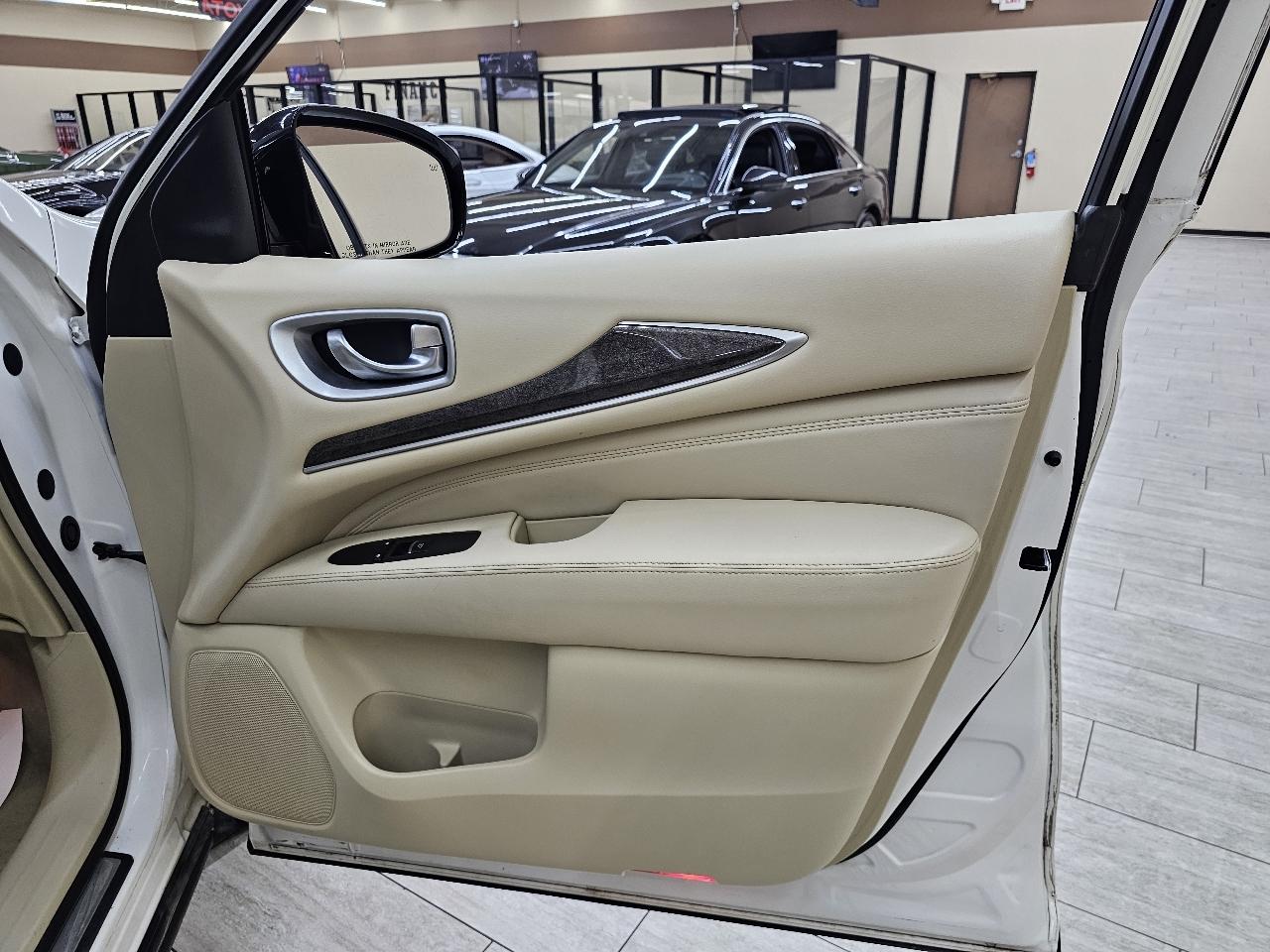 Infiniti QX60 FWD 2014